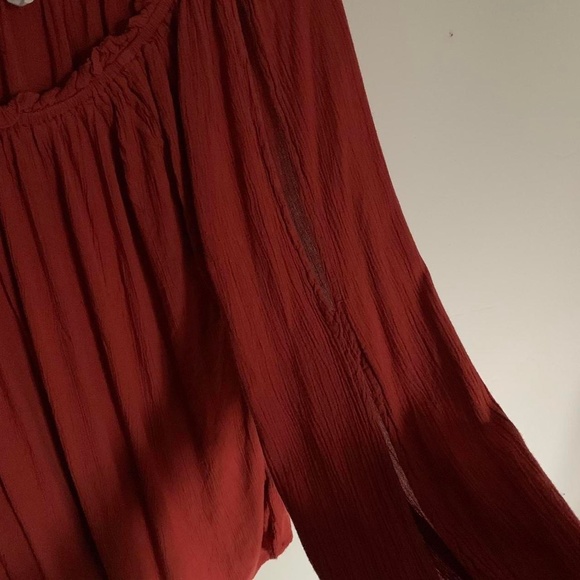 Women's beachlunchlounge ruffled scarlet red blouse with sleeve cutouts, size S - Picture 3 of 4